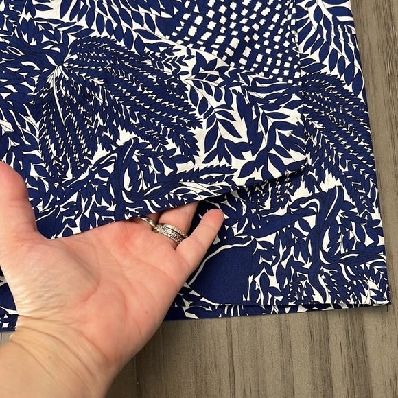 JILL STUART FLORAL BLUE & WHITE DRESS X- SMALL - Picture 7 of 17